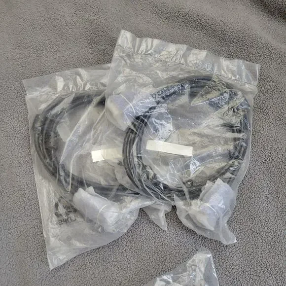 VGA DVI POWER ADAPTER Cables Circular Barrel DC Video Mixed 19PC Spares - Picture 2 of 16